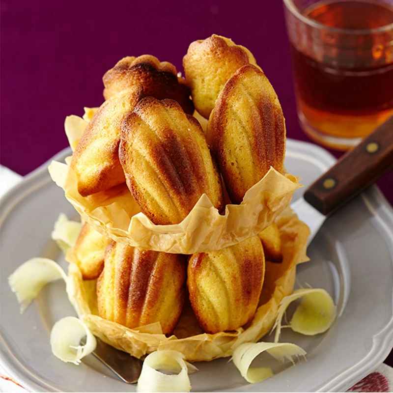 belle présentation madeleines faites avec moule a madeleine
