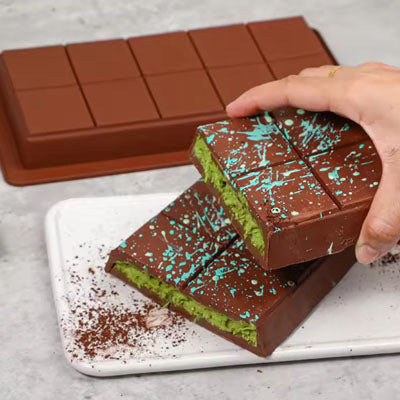 chocolat dubai préparé dans moule tablette chocolat