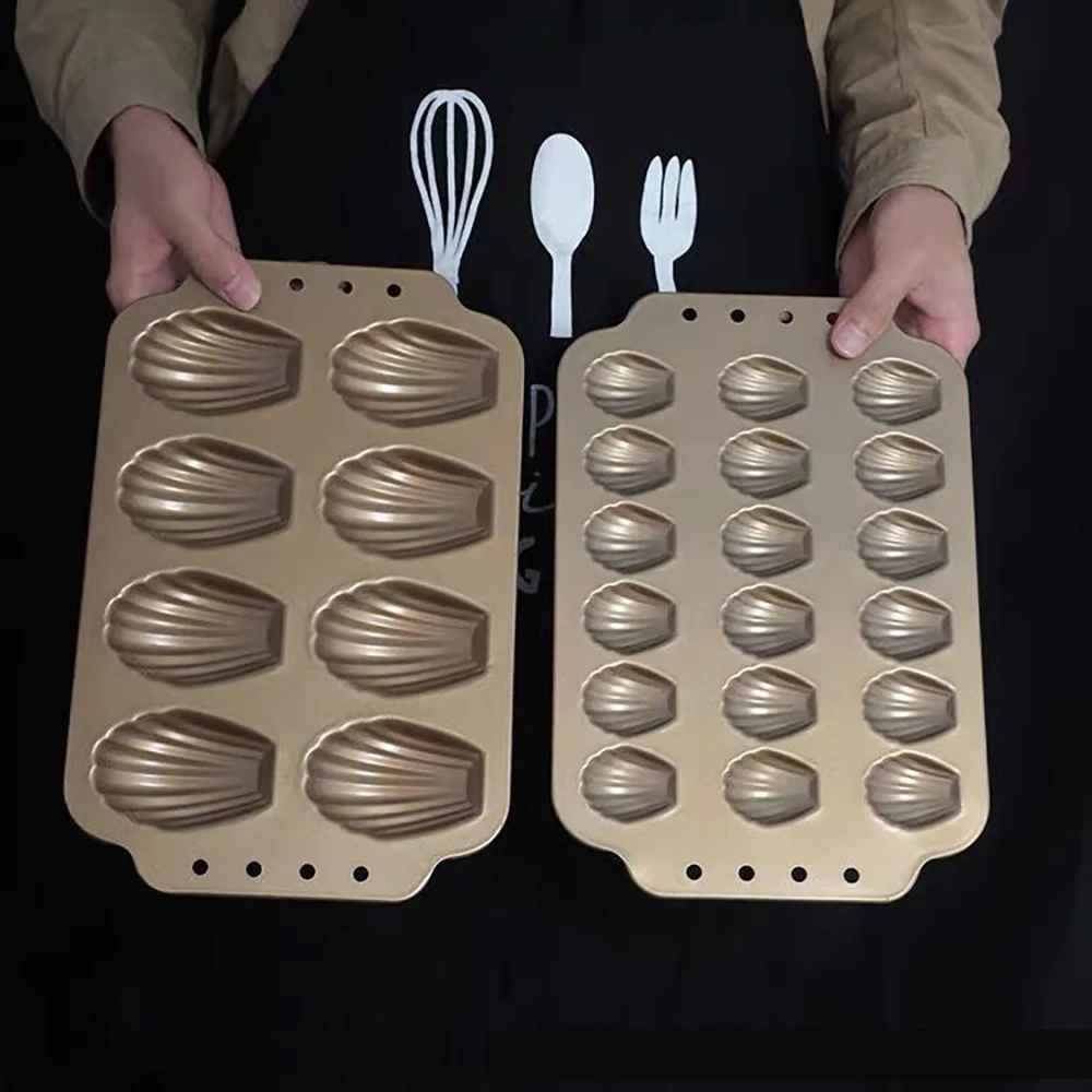 deux formats moule a madeleine