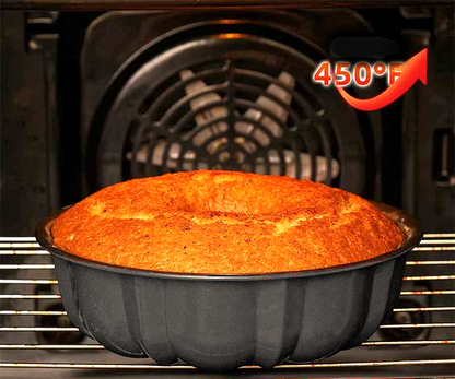 gâteau au four dans moule à savarin
