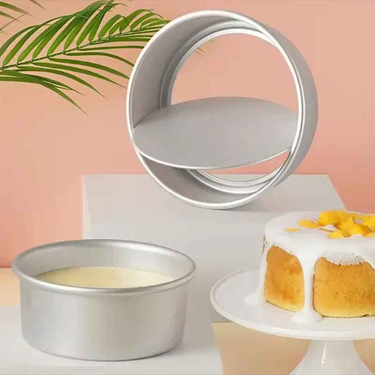 gateau doré fait dans moule a gateau
