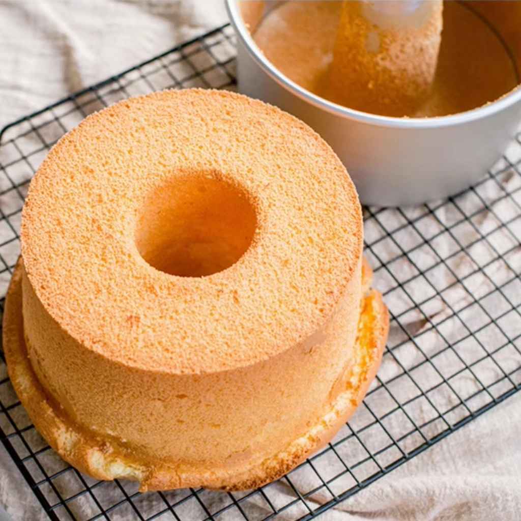 gâteau moelleux avec moule à savarin