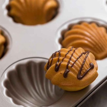 madeleines dorés avec moule a madeleine forme coquillage
