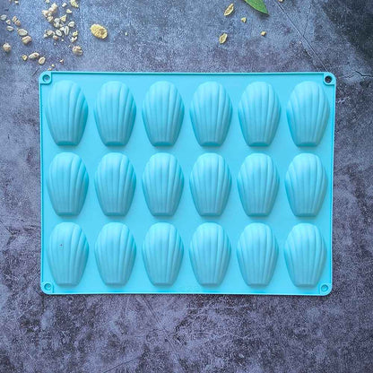 moule a madeleine bleu