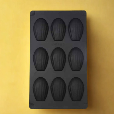 moule a madeleine noir