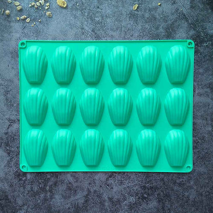 moule a madeleine vert
