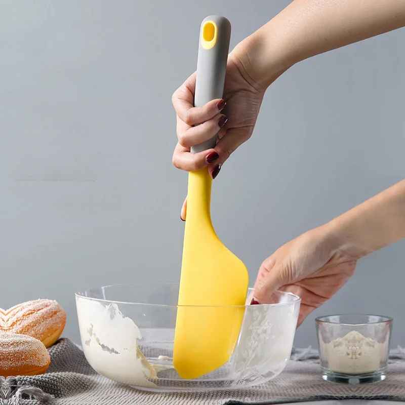 racler parfaitement avec spatule 