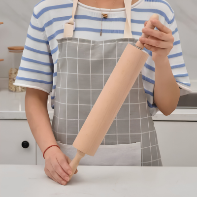 rouleau à patisserie madame montre rouleau en bois