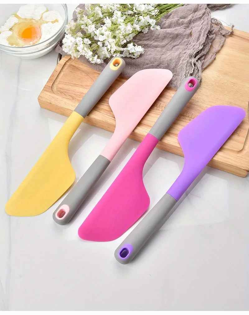 spatule ergonome quatre couleurs